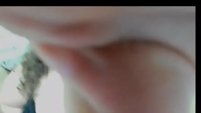 Snapshot of KarolineJoyy chatting on May 28, 7:33 pm KarolineJoyy online show from May 28, 7:33 pm
