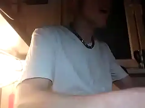 Snapshot of BongChannel chatting on January 8, 9:23 pm BongChannel online show from January 8, 9:23 pm