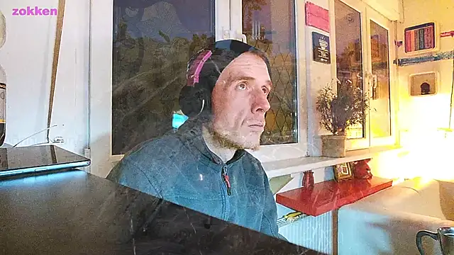 Snapshot of BongChannel chatting on January 16, 2:09 am BongChannel online show from January 16, 2:09 am