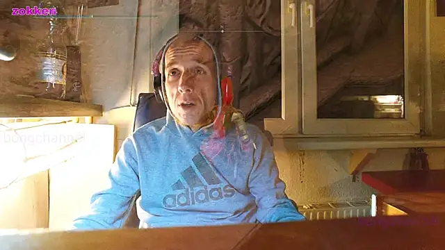 Snapshot of BongChannel chatting on January 20, 12:04 am BongChannel online show from January 20, 12:04 am