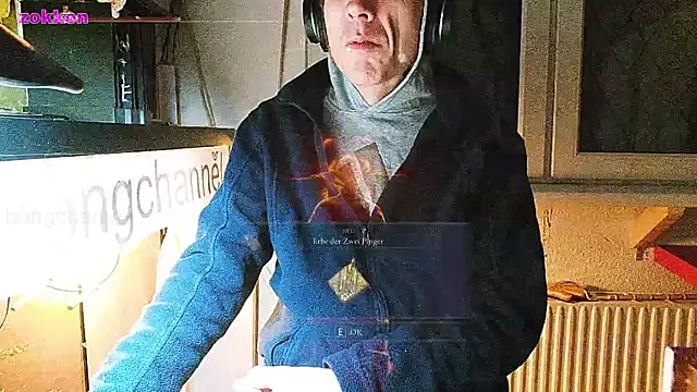 Snapshot of BongChannel chatting on January 27, 12:43 am BongChannel online show from January 27, 12:43 am