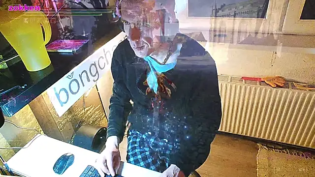 Snapshot of BongChannel chatting on January 28, 11:07 pm BongChannel online show from January 28, 11:07 pm