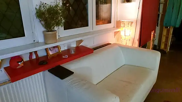 Snapshot of BongChannel chatting on February 2, 5:59 pm BongChannel online show from February 2, 5:59 pm