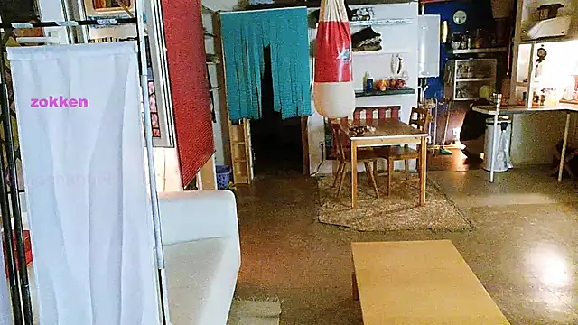 Snapshot of BongChannel chatting on February 8, 5:40 am BongChannel online show from February 8, 5:40 am