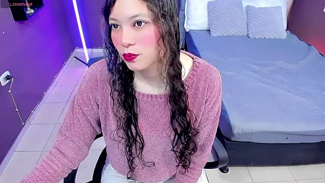 Lana stone  online show from December 6, 3:19 am