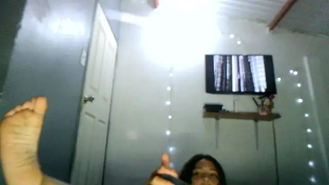 linzeysmith4 online show from March 18, 3:31 am