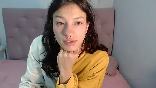 Emma-Wilson online show from March 15, 3:06 pm