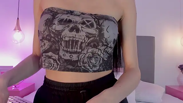 Snapshot of MALENA-ANGEL chatting on December 10, 7:54 pm MALENA-ANGEL online show from December 10, 7:54 pm