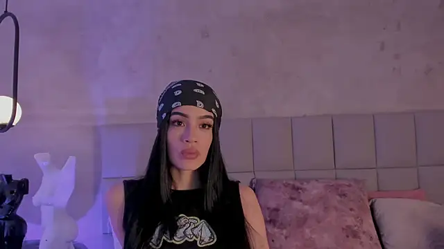 Snapshot of MALENA-ANGEL chatting on October 4, 11:03 pm MALENA-ANGEL online show from October 4, 11:03 pm