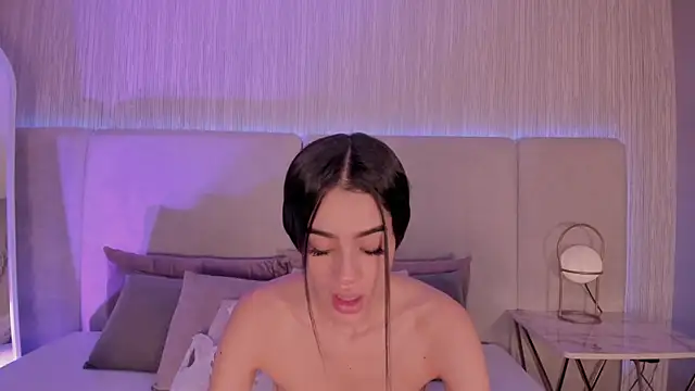 Snapshot of MALENA-ANGEL chatting on October 17, 8:55 pm MALENA-ANGEL online show from October 17, 8:55 pm