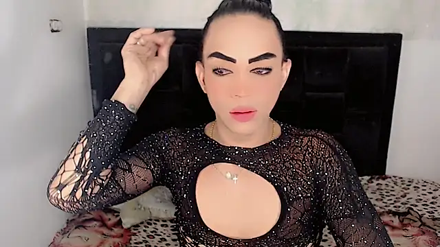 Michell Queen online show from April 28, 6:18 am