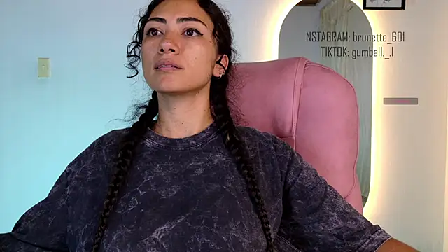 paula brunette online show from December 3, 4:42 am