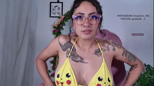 Snapshot of paula_brunette chatting on July 7, 3:53 am paula brunette online show from July 7, 3:53 am