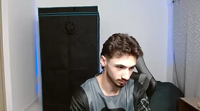 David Brown18 online show from December 1, 11:47 pm