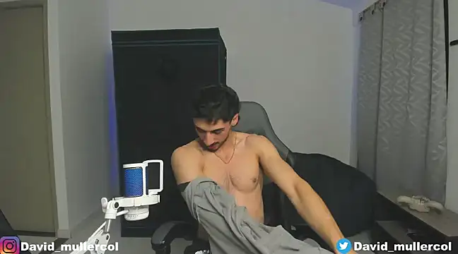 David Brown18 online show from December 11, 3:02 am