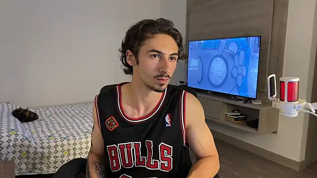 Snapshot of David_Brown18 chatting on July 20, 1:42 am David Brown18 online show from July 20, 1:42 am