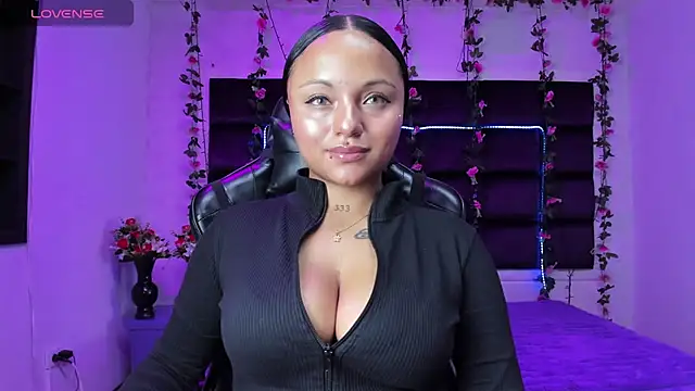 sweelanna   online show from March 6, 1:13 am