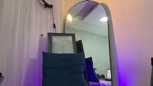 dominic brandd23 online show from February 26, 12:53 am