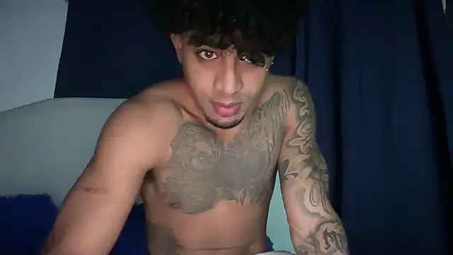 dominic brandd23 online show from June 14, 11:29 pm