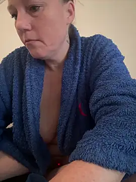 Snapshot of MoniqueLaFee chatting on February 23, 7:06 am MoniqueLaFee online show from February 23, 7:06 am