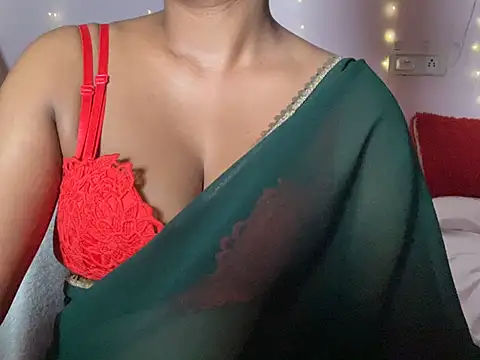 Snapshot of Sexy_trisha__7 chatting on June 11, 12:43 am Sexy trisha 7 online show from June 11, 12:43 am