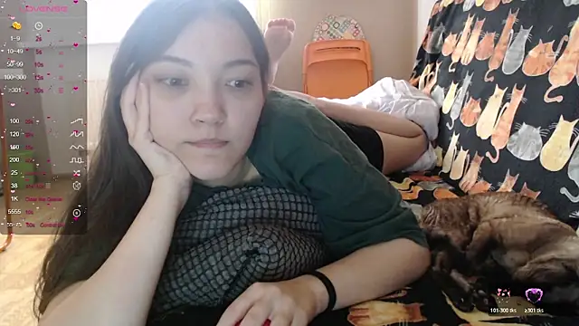 AlisaDevis online show from November 15, 8:11 am