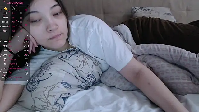 AlisaDevis online show from March 1, 7:21 am