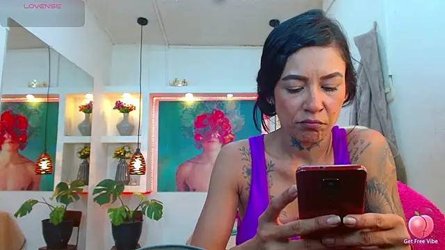 Snapshot of lorenapinto chatting on November 7, 4:34 am lorenapinto online show from November 7, 4:34 am