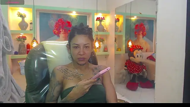 Snapshot of lorenapinto chatting on June 24, 7:57 pm lorenapinto online show from June 24, 7:57 pm