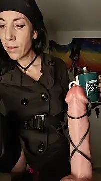 freyamoret online show from November 19, 4:45 am