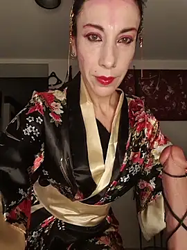 freyamoret online show from May 18, 1:35 am