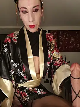 freyamoret online show from May 19, 1:56 am
