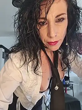 freyamoret online show from June 3, 11:02 am