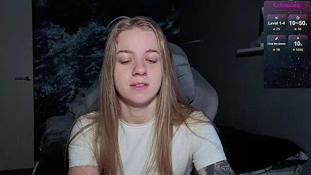 candy maggie online show from December 15, 5:17 pm