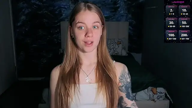 Snapshot of candy_maggie chatting on May 26, 5:53 pm candy maggie online show from May 26, 5:53 pm