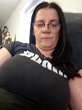 Snapshot of KristenVega chatting on October 26, 1:06 pm KristenVega online show from October 26, 1:06 pm