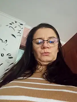 Snapshot of KristenVega chatting on November 10, 11:53 am KristenVega online show from November 10, 11:53 am