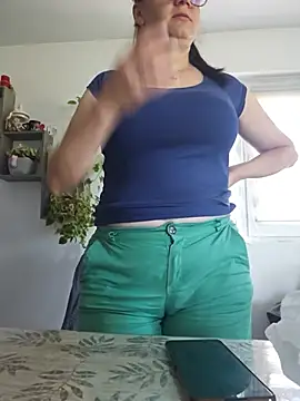 KristenVega online show from July 29, 9:18 am