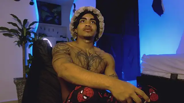 Young laroi online show from December 6, 7:21 am