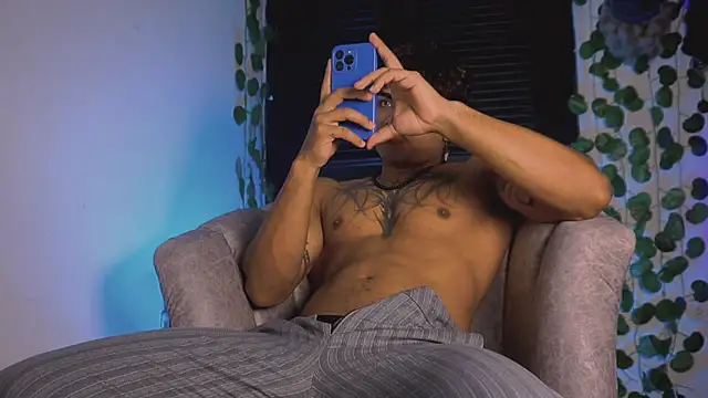 Young laroi online show from March 10, 1:34 am