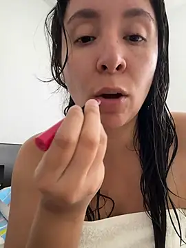 emely sexx20 online show from July 18, 9:29 pm