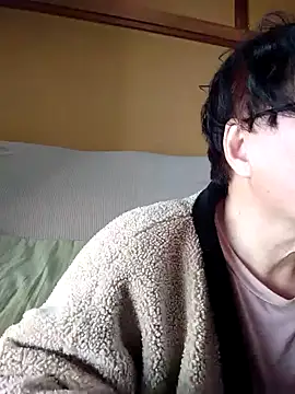 Snapshot of Rey-16 chatting on February 22, 11:57 pm Rey-16 online show from February 22, 11:57 pm