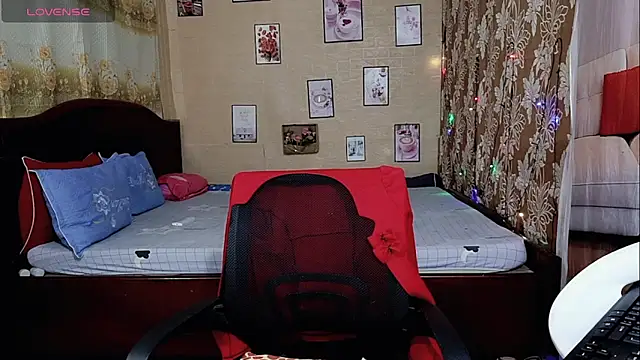 Snapshot of Lanian_99 chatting on November 3, 11:59 pm Lanian 99 online show from November 3, 11:59 pm