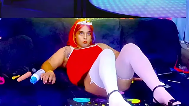 Snapshot of indica310 chatting on December 20, 11:32 am indica310 online show from December 20, 11:32 am