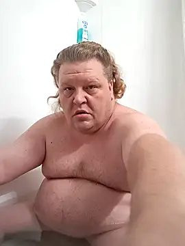 Snapshot of jrsexy83 chatting on December 26, 8:32 pm jrsexy83 online show from December 26, 8:32 pm