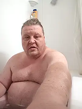 Snapshot of jrsexy83 chatting on March 11, 7:15 am jrsexy83 online show from March 11, 7:15 am