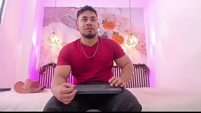 BrianMalonee online show from October 30, 12:06 pm