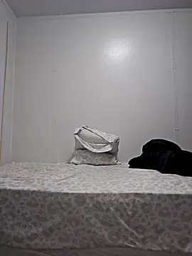 Edw95S online show from March 28, 8:47 am