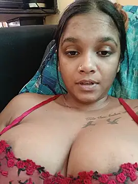 Snapshot of Indianqueen03 chatting on June 26, 11:03 am Indianqueen03 online show from June 26, 11:03 am