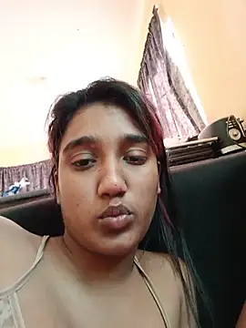Snapshot of Indianqueen03 chatting on June 27, 12:55 pm Indianqueen03 online show from June 27, 12:55 pm